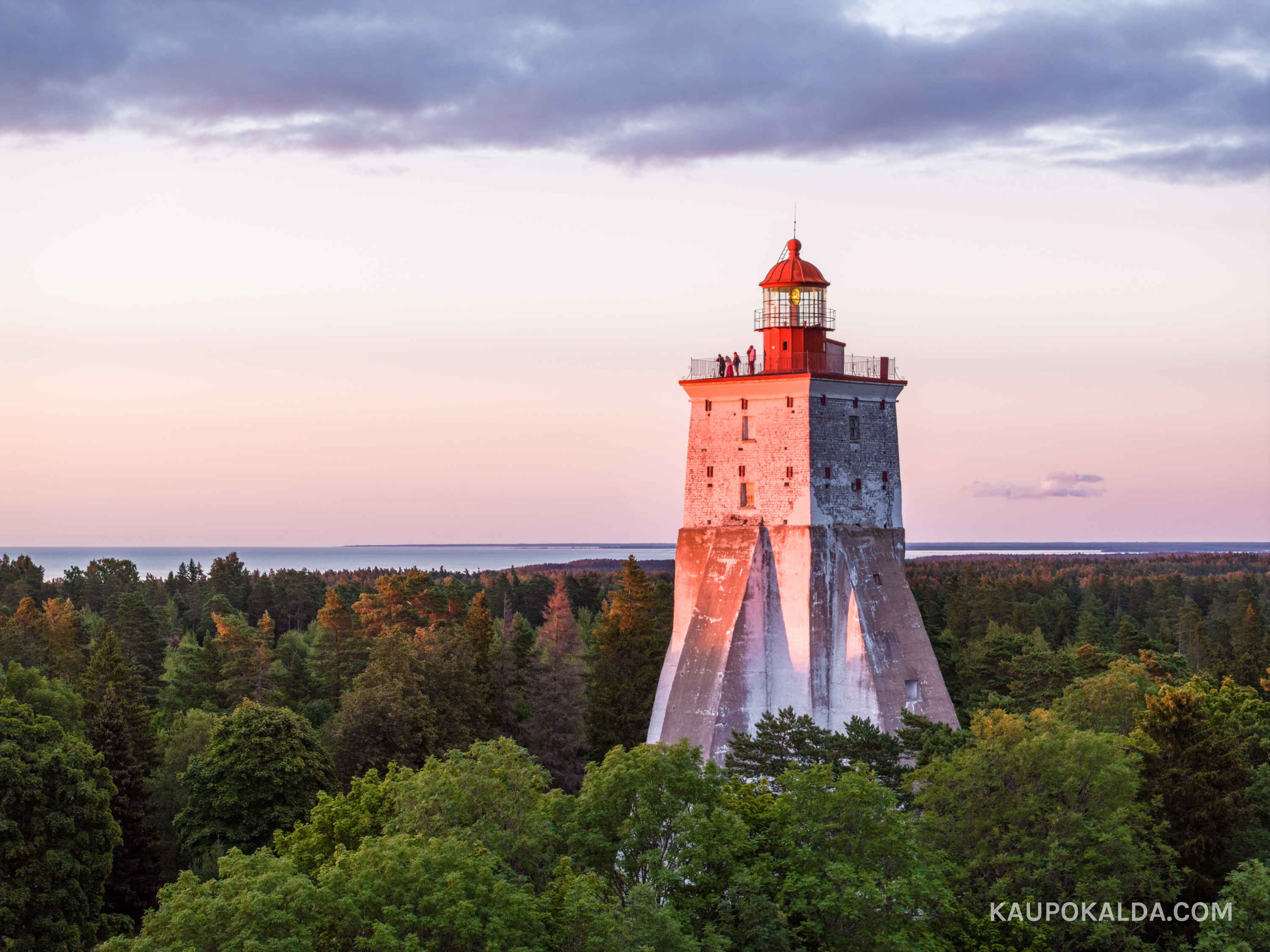 Punase loojangu loetud minutid