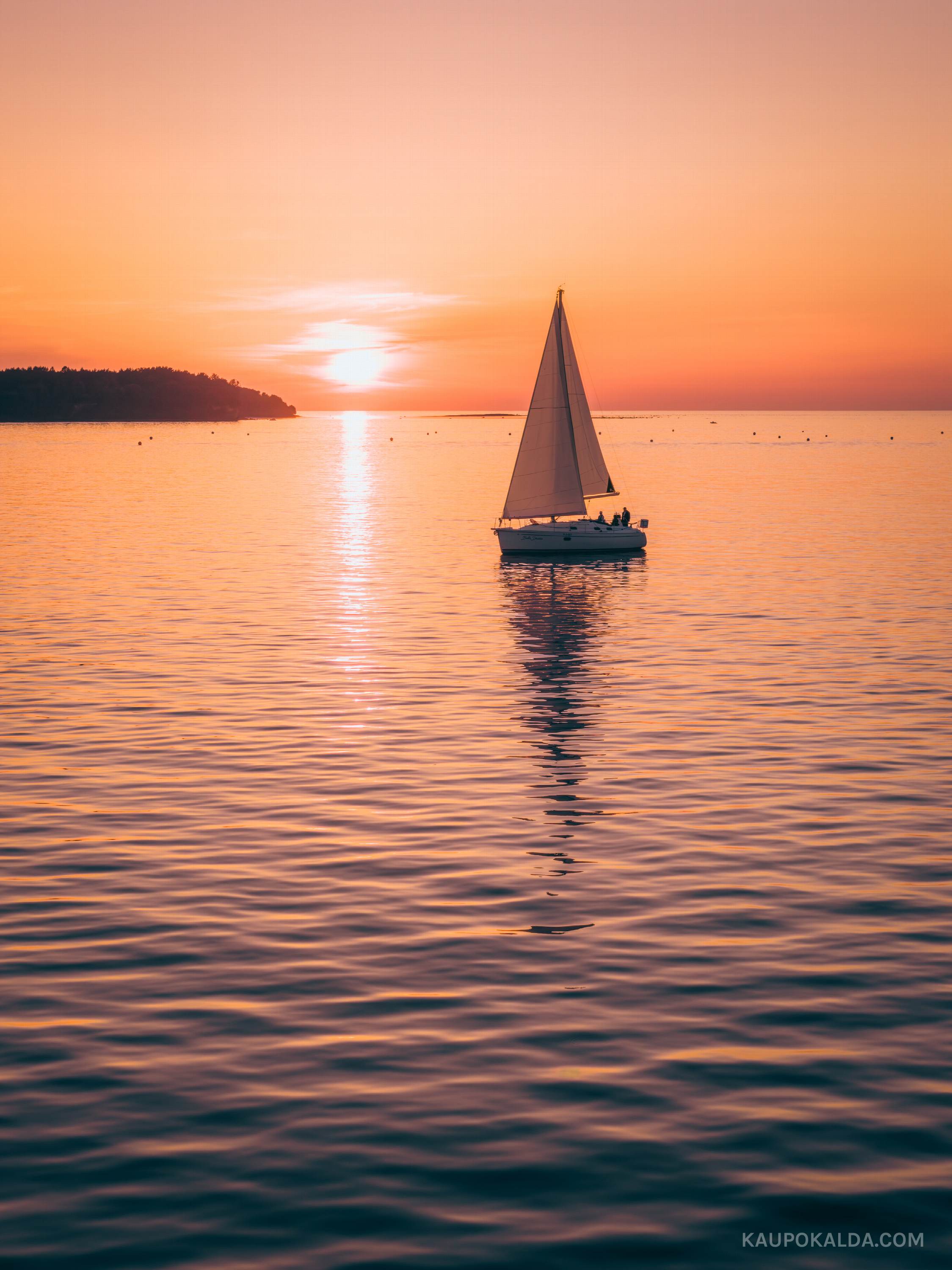 Purjekas loojangus, Kakumäe