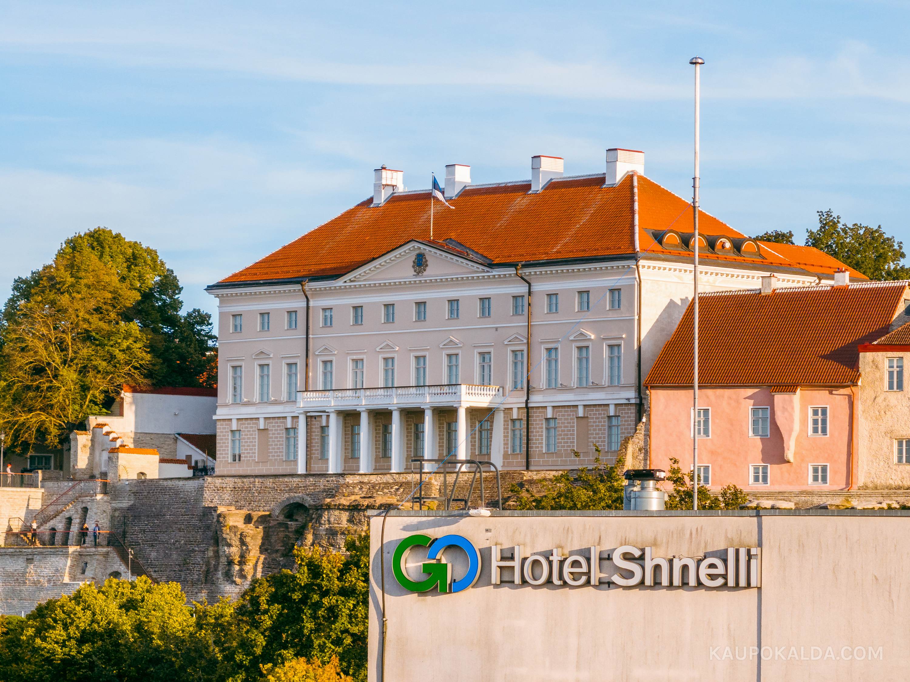 Go Hotel Shnelli