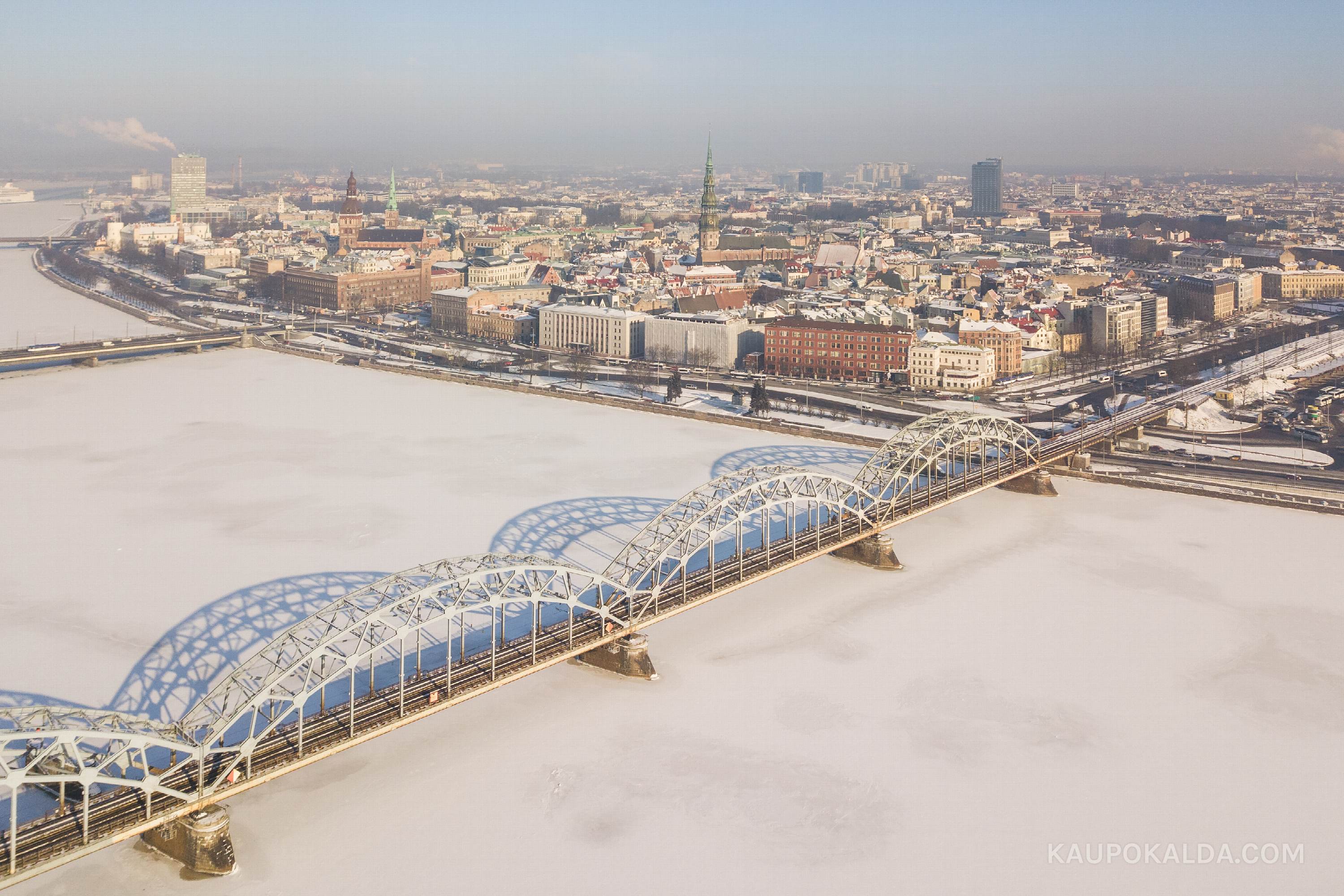 Riia vanalinn piimajõe taustal