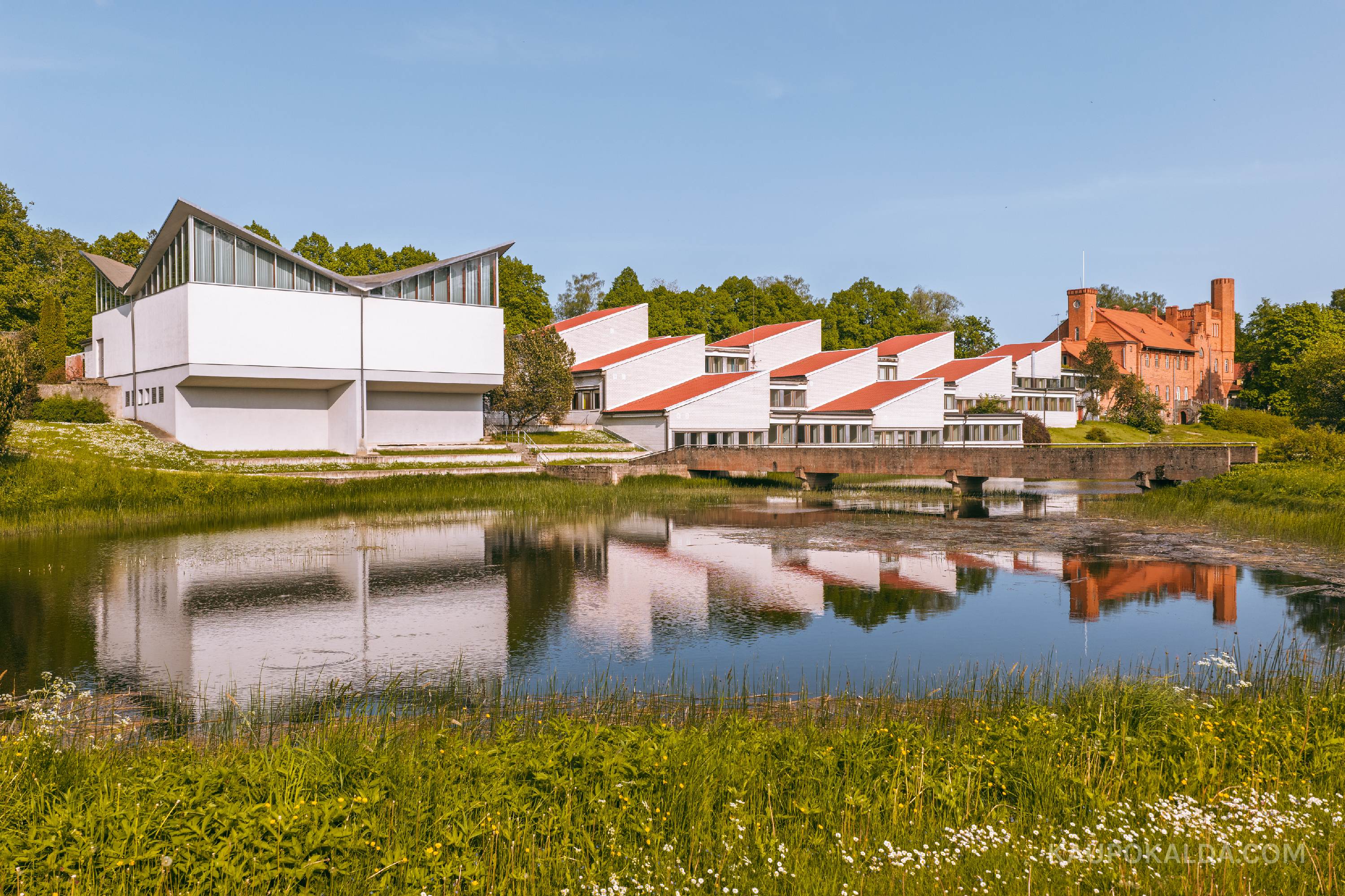Jäneda Põllumajanduskooli õppehoone (seeria)